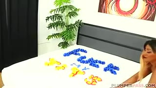 This horny guy is enjoying her big body