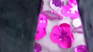 Cinese milf in a public park