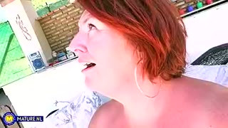 Big Breasted Mature Jo Jo From The Uk Fucking A Younger Guy At The Pool - MatureNl
