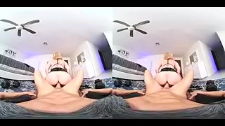 Sara Jay in Thick & Juicy VR Porn Video - VRBangers