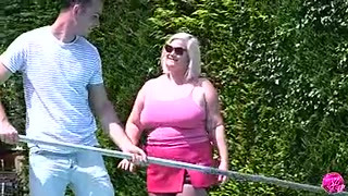 LACEYSTARR - The Poolboy Hard at Work