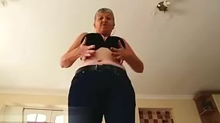 British granny Savana masturbating