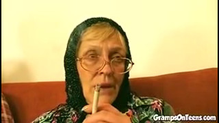 teen 18+ rides old man in threeway