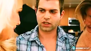 Jynn's first: a threesome with her best friend! - 50PlusMilfs