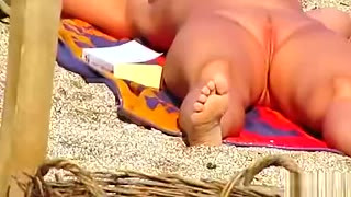 MILF Close Up Pussy - Mature Nudist Amateurs Beach